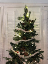 Load image into Gallery viewer, Cream Cashmere Garland
